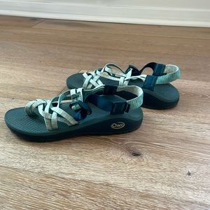 Women’s Size 8 Chacos In Good Comdition